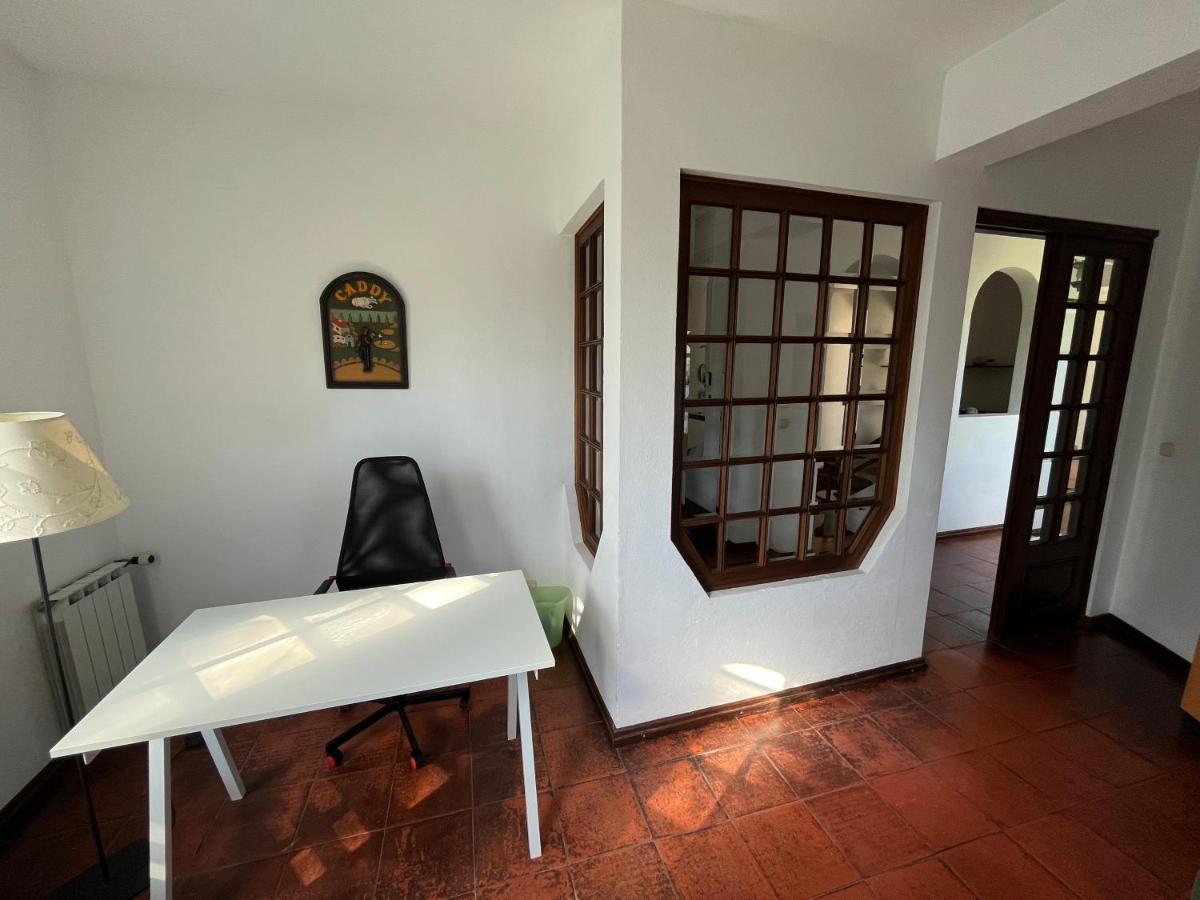 קורויוס Villa Near Beach & Lisbon מראה חיצוני תמונה